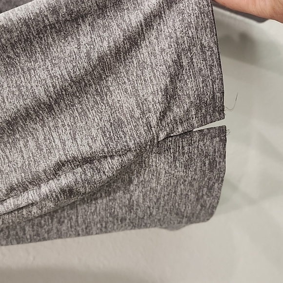 Nike Gray Heathered Dri-Fit Running 1/4 Zip-Up Long Sleeve Top - Picture 6 of 8